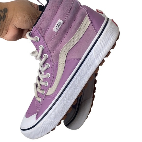 حليبي vans sk8 hi m8 